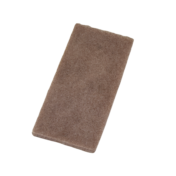 Beige reunojen viimeistelytyyny &ndash; &ouml;ljyjen tasaus ja syv&auml;puhdistus